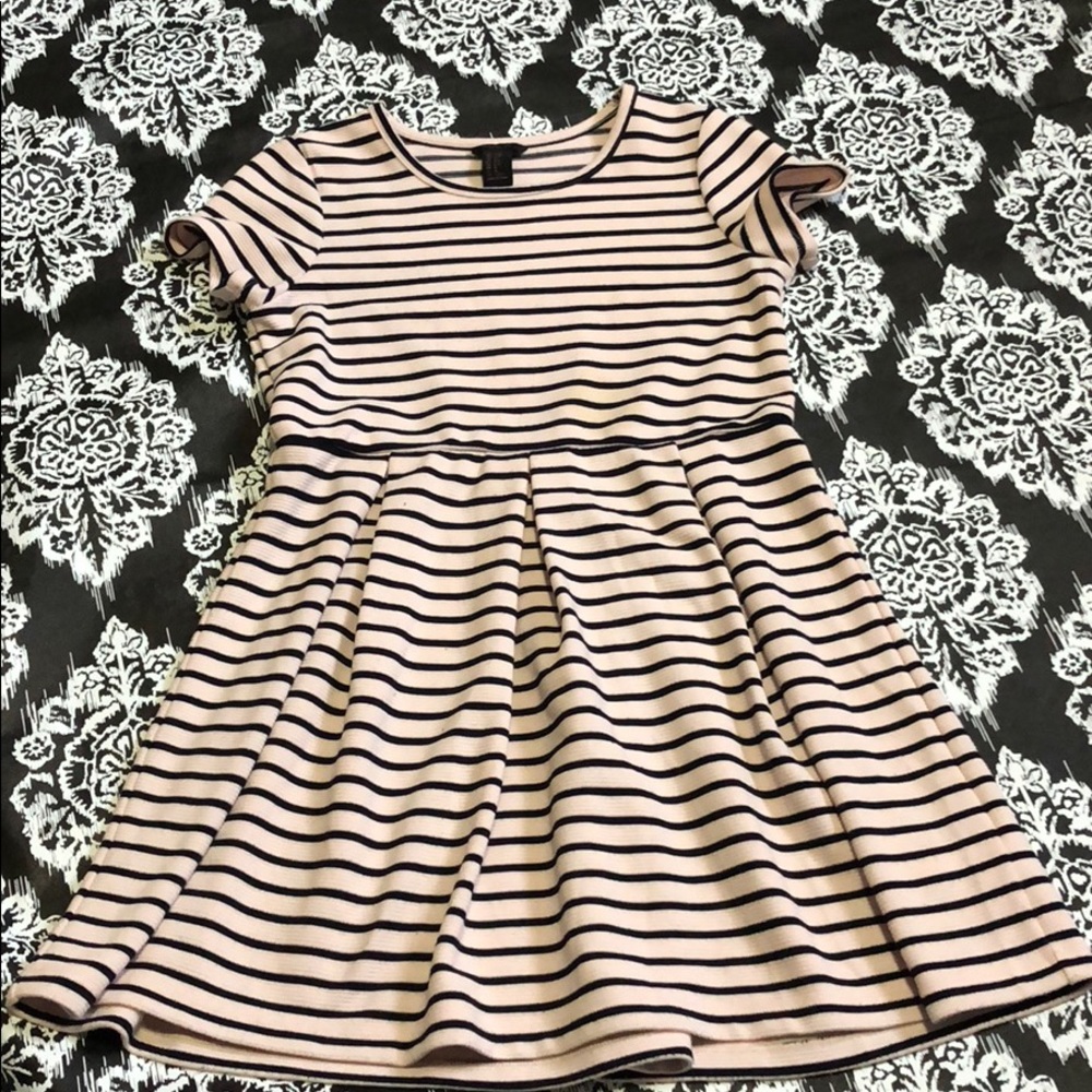 Forever 21 girls dress size 9/10